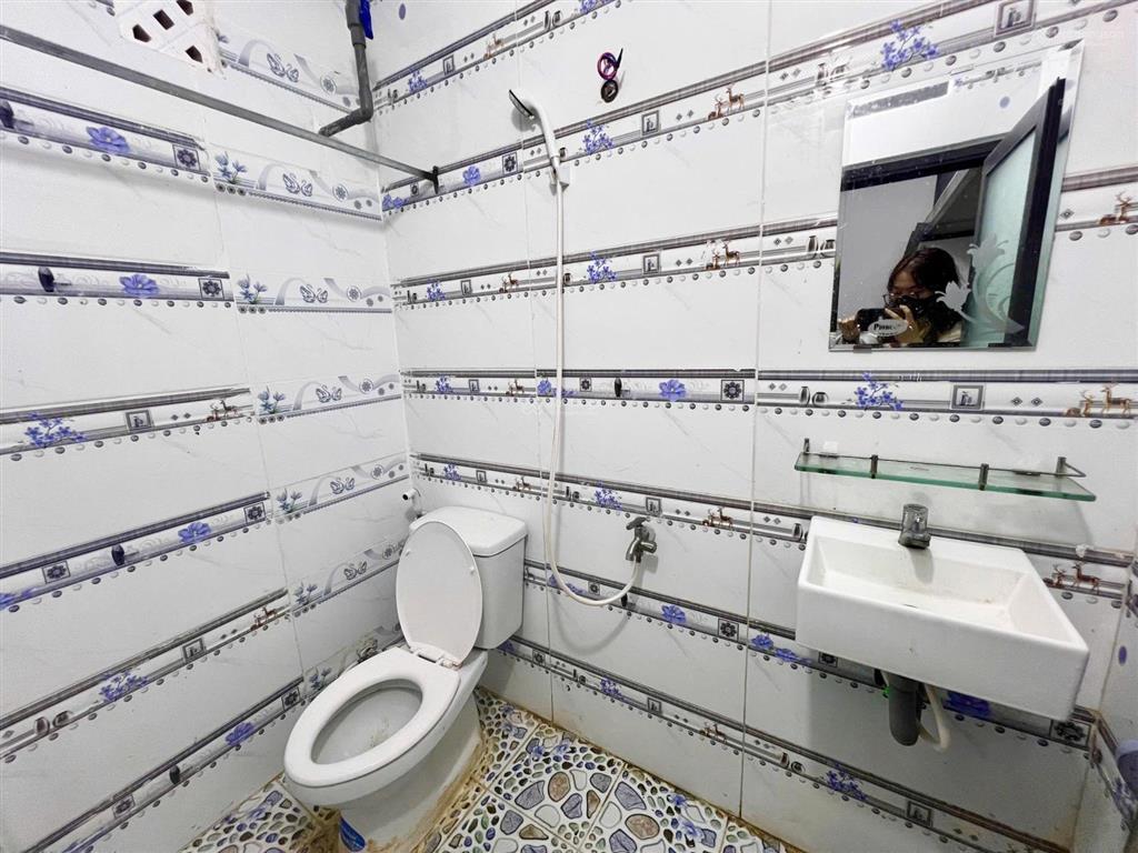 Phòng trọ mới xây sẳn máy lạnh  ngay aeon tân phúgần đh công thươngđh văn hiến