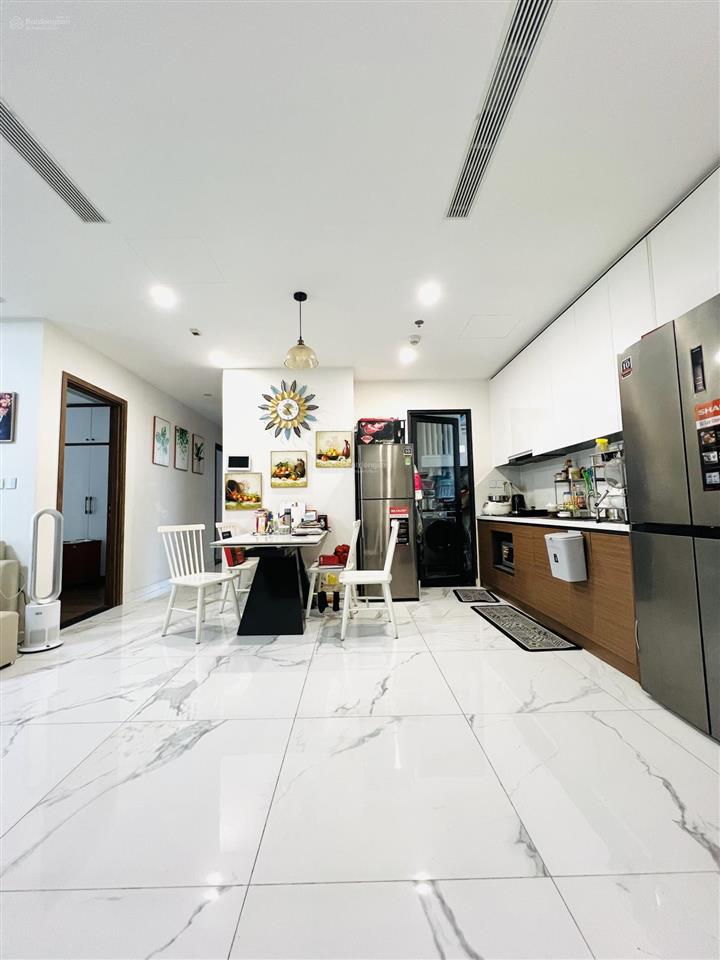 Cần bán gấp căn 3pn sunshine city 102,3m², tầng 4, view nội khu giá ưu đãi cho khách thiện chí!