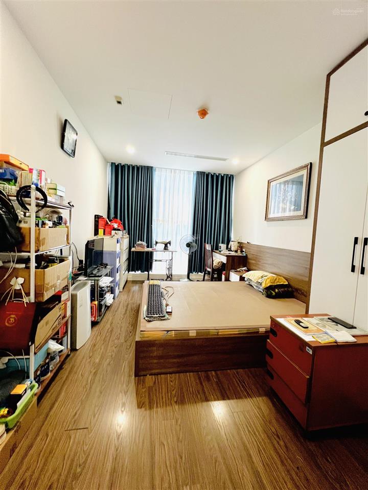 Cần bán gấp căn 3pn sunshine city 102,3m², tầng 4, view nội khu giá ưu đãi cho khách thiện chí!