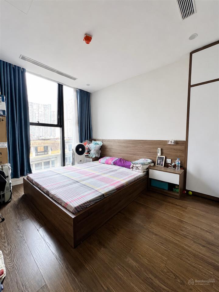 Cần bán gấp căn 3pn sunshine city 102,3m², tầng 4, view nội khu giá ưu đãi cho khách thiện chí!