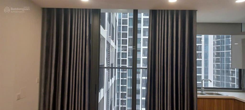 Cho thuê căn hộ 2pn, 2wc, 60m2, tháp hr3 lầu cao tại eco green sài gòn, giá tốt, nhiều tiện ích
