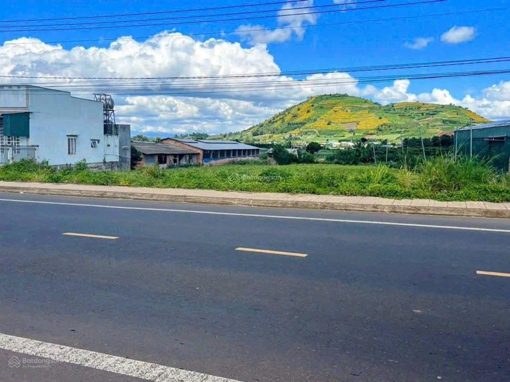 Siêu hot, lô duy nhất, có 1 không 2  phú hội  đức trọng  lâm đồng  dt 30000m2