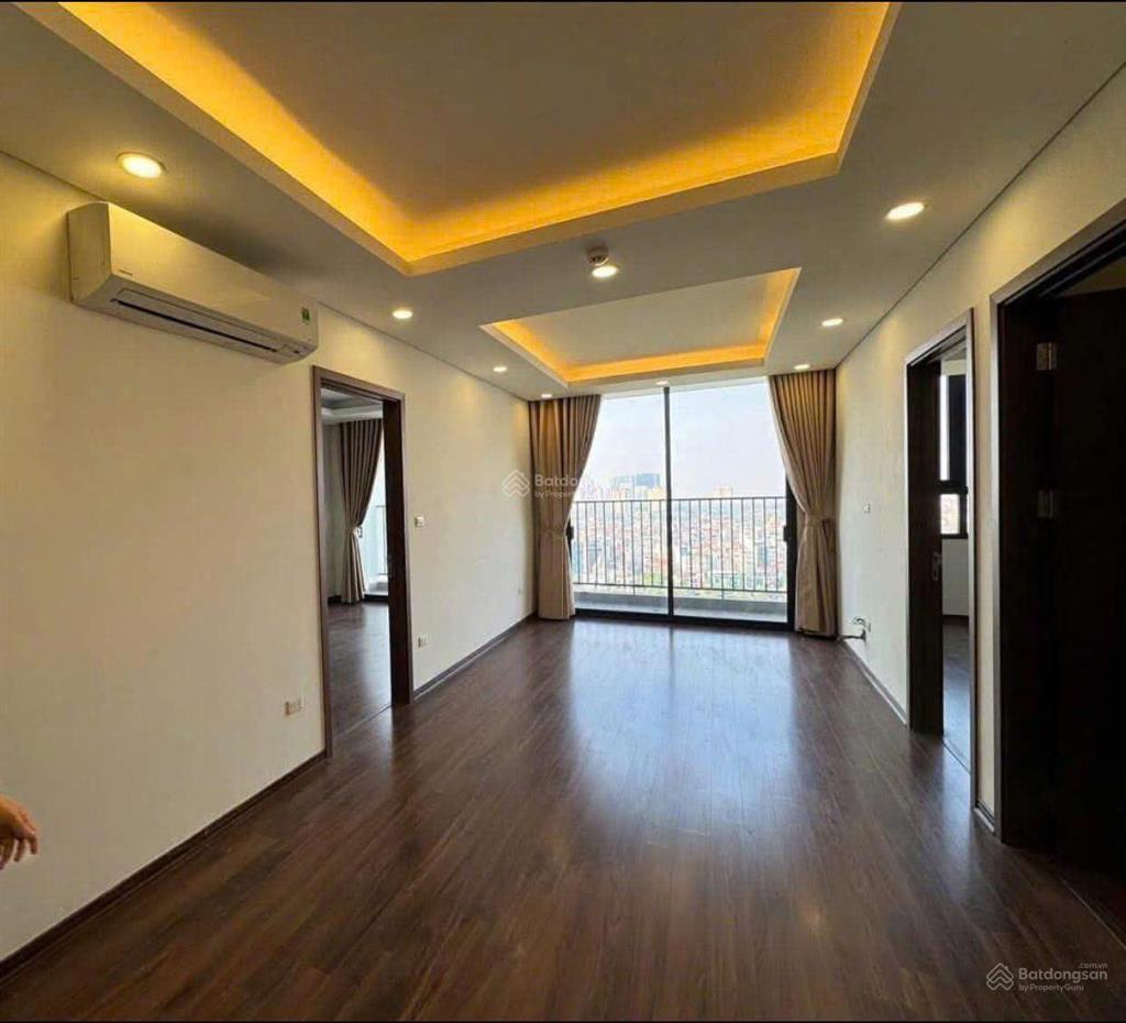 Cho thuê chcc n01t1 ngoại giao đoàn, dt 95m2, view hồ, nhận nhà được luôn, có slot ô tô gửi hầm