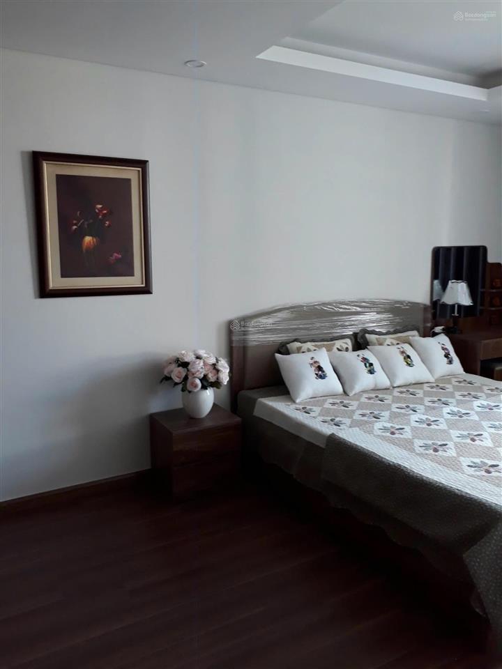 Cho thuê chcc n01t5 ngoại giao đoàn, 87m2, 2pn, full nội thất, view hồ đẹp, có slot ô tô gửi hầm