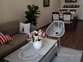 Cho thuê chcc n01t5 ngoại giao đoàn, 87m2, 2pn, full nội thất, view hồ đẹp, có slot ô tô gửi hầm