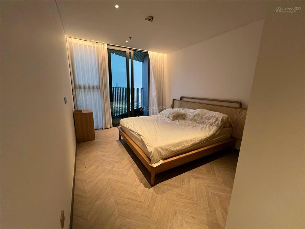 Cho thuê căn hộ cao cấp han jardin n01t6 ngoại giao đoàn, dt 105m2, 3pn, view hồ tây, full nội thất