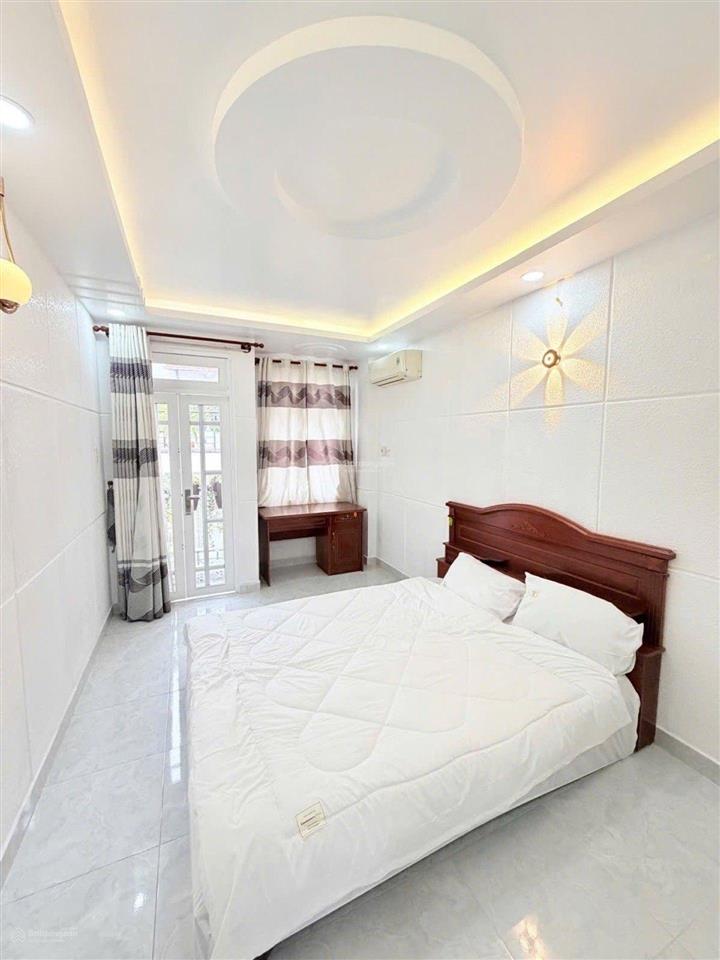 Nhà ngay khu phan xích long quận phú nhuận  34m2 x 5 tầng  6.7 tỷ