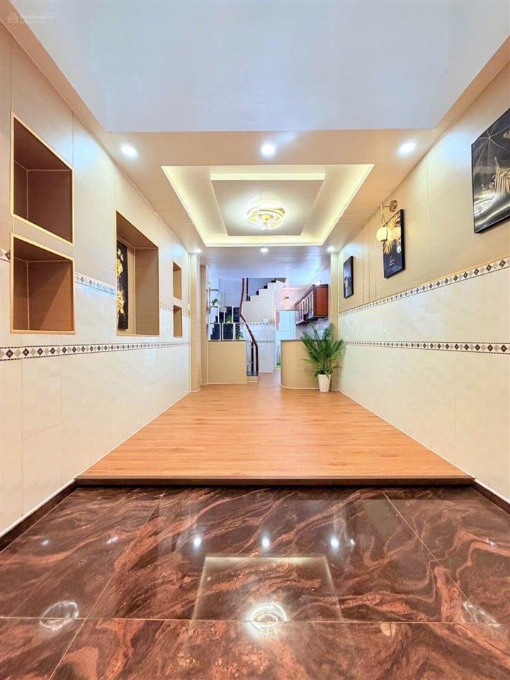 Nhà ngay khu phan xích long quận phú nhuận  34m2 x 5 tầng  6.7 tỷ