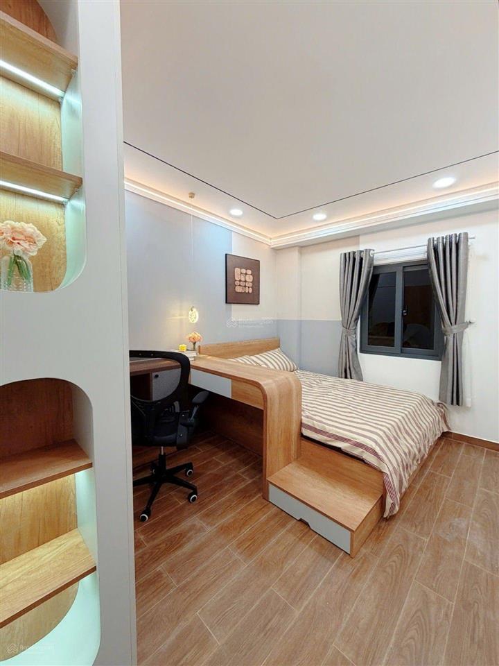 Nhà mới đẹp khu phan xích long quận phú nhuận  giáp quận 1 full nội thất cao cấp  41m2 x 2 tầng