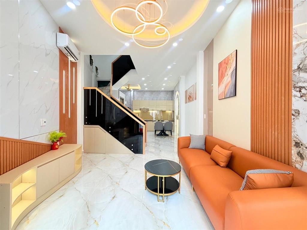 Nhà đẹp ngay huỳnh văn bánh  quận phú nhuận  50m2 x 3 tầng  6.95 tỷ