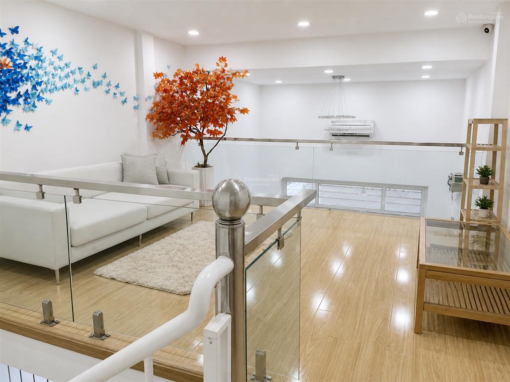 Nhà xịn gần đh công thương  xe hơi tận cửa  dòng tiền sẵn  giá chỉ hơn 5 tỉ!!!!