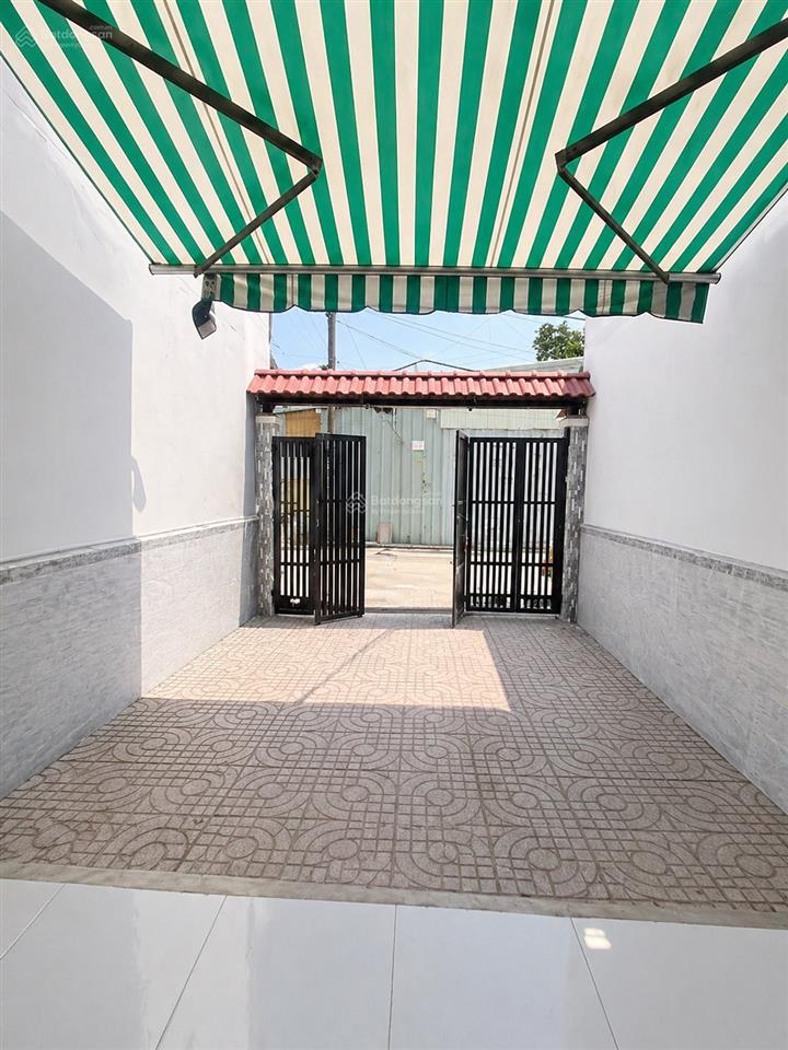 Nhà gần aeon tân phú  dt 73m2  ô tô vào nhà  giá mềm èo chỉ hơn 6 tỉ!!!