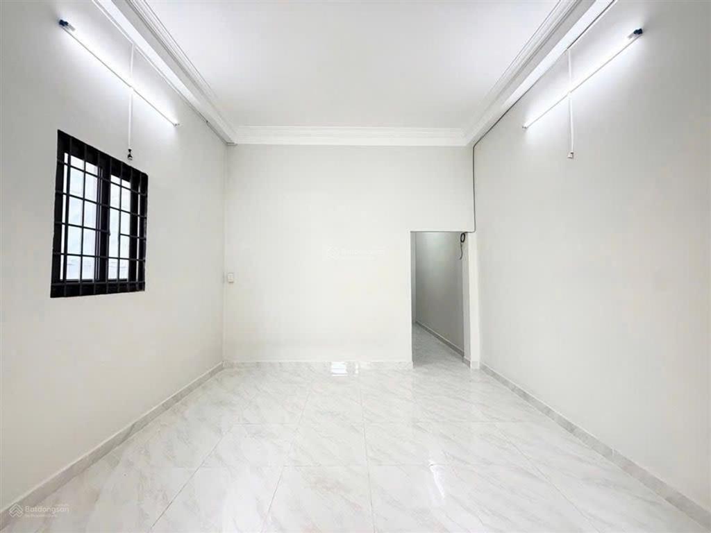 Hẻm nhựa xe tải tránh  sát vách aeon tân phú  70m2  chỉ nhỉnh 6 tỷ!!