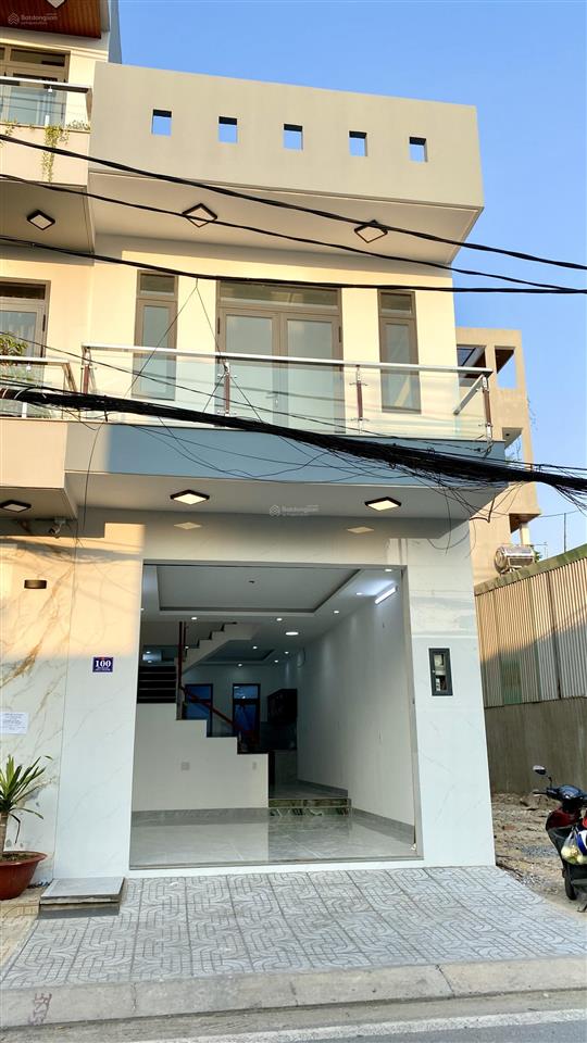 Hot  nhà mặt tiền đường thông lớn 10m mới xây, 80m2 giá cực rẻ.