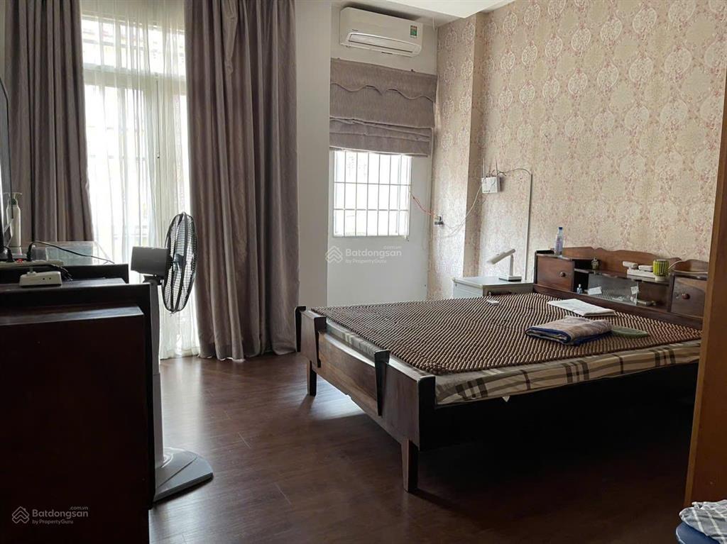Bán nhà 86m2 (nở hậu), 1 trệt 2 lầu gần sông, có sân trước sau, hẻm xe hơi tận cửa.