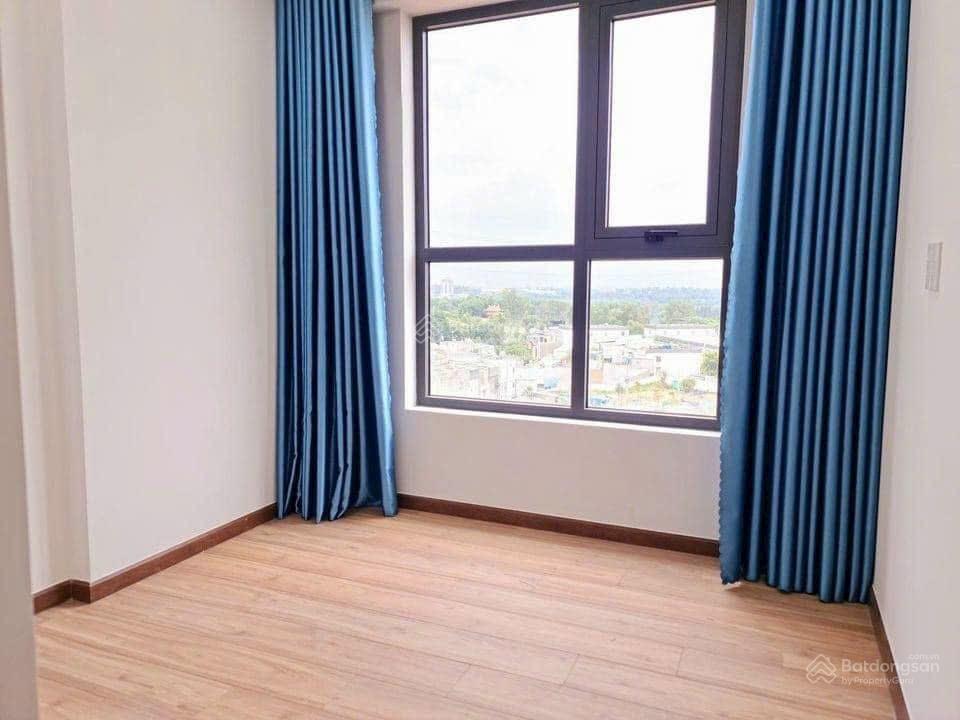 Cho thuê bcons sala tầng 15, tháng 8 ở liền