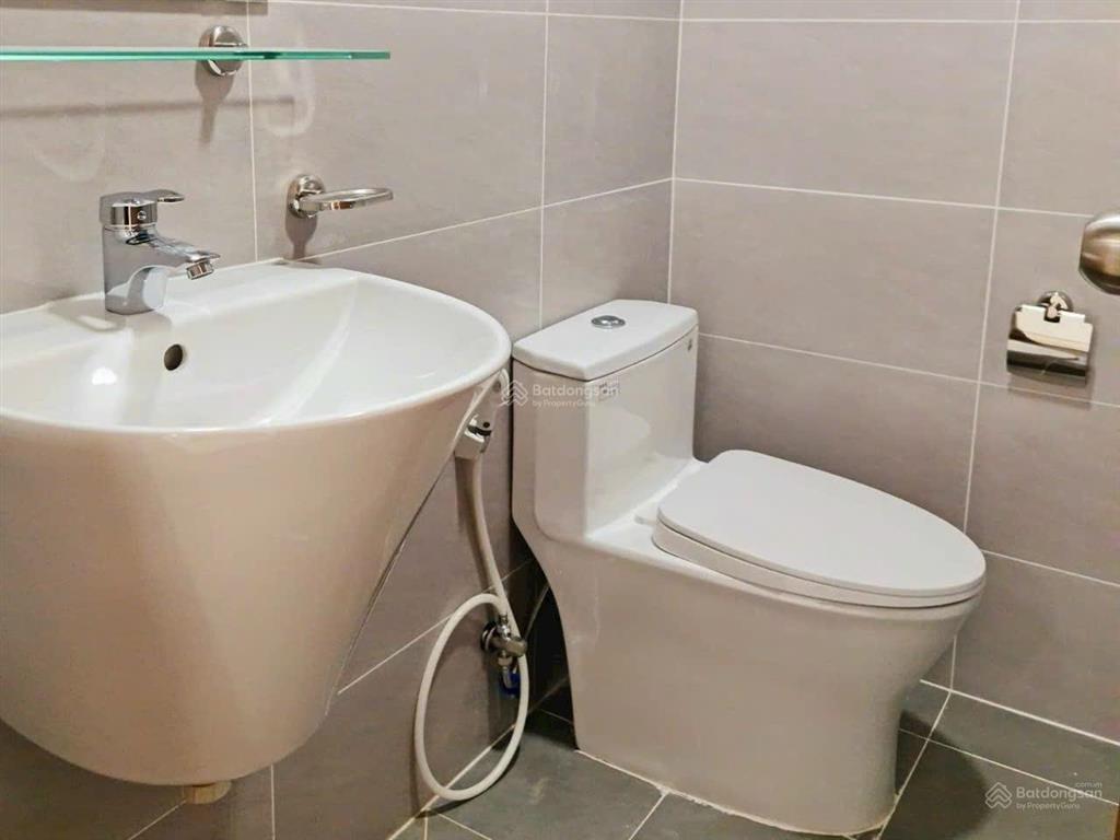 Cho thuê bcons sala tầng 15, tháng 8 ở liền