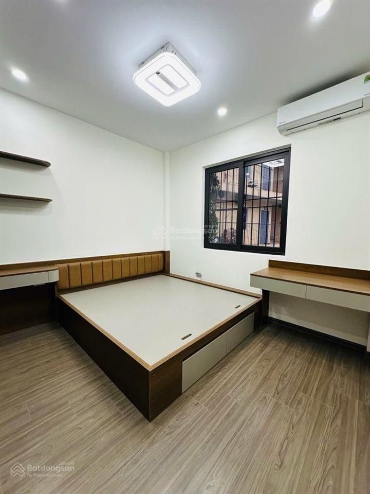 Bán nhà lĩnh nam, hoàng mai 43m, 4 tầng, ô tô tải qua nhà, giá 6.9 tỷ