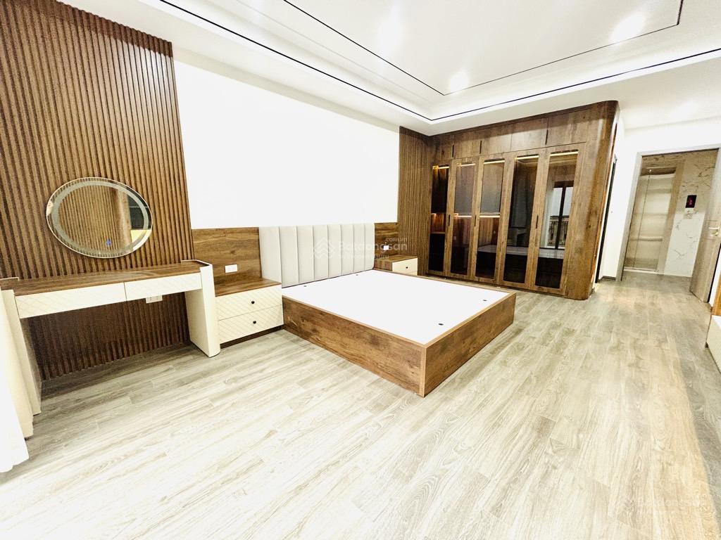 Chính chủ, bán nhà lĩnh nam hoàng mai, 4 tầng, ô tô 7 chỗ đỗ cửa, giá hơn 6 tỷ