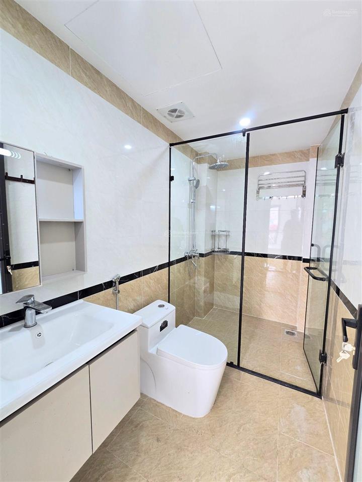 Hàng hót cực kì hiếm chính chủ cần bán gấp nhà khâm thiên đống đa
