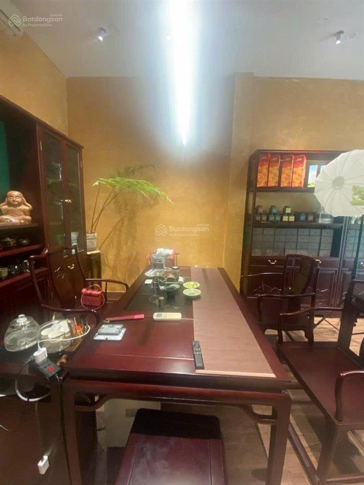 Căn đẹp nhất tài chính chỉ 12,2 tỷ phố chùa bộc kinh doanh, phân lô oto chạy vòng quanh