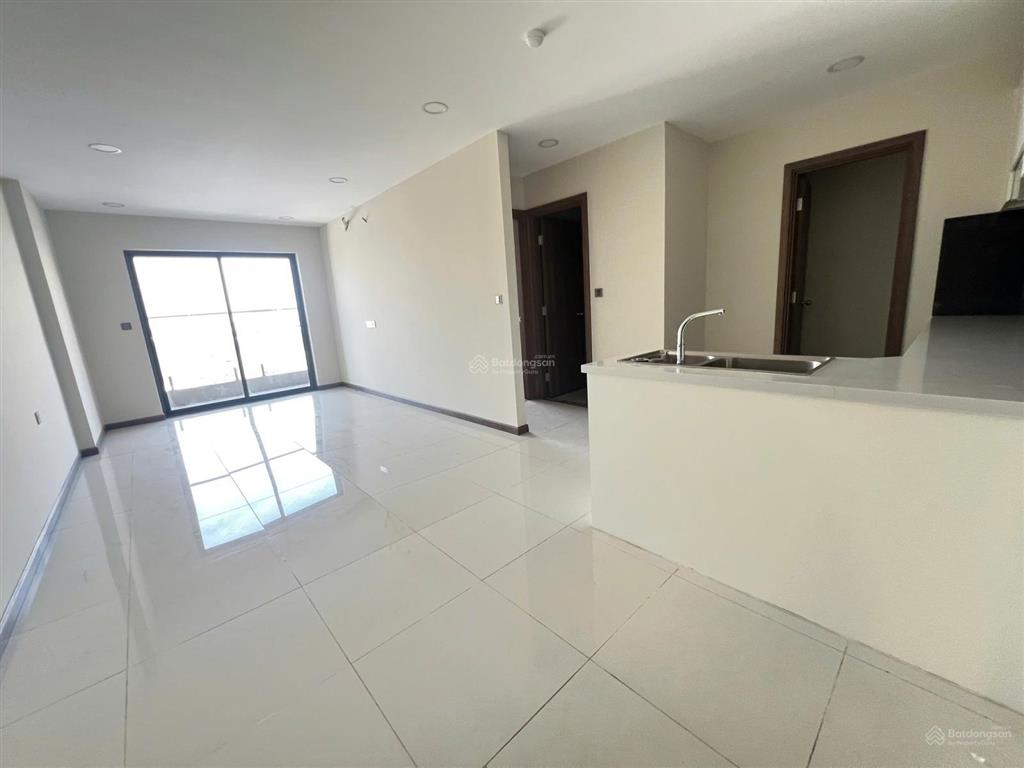 Cần bán căn hộ 1pn 1wc có ban công view đẹp giá chỉ 5tỷ350, công chứng ngay