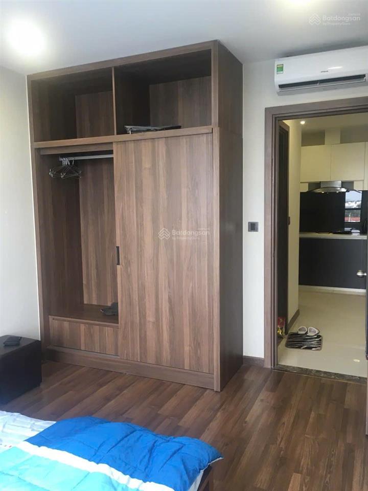 Cần bán căn hộ 1pn 1wc có ban công view đẹp giá chỉ 5tỷ350, công chứng ngay