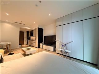 Người nhà đi định cư cần bán gấp căn studio hiếm có view quận 1 giá cực tốt