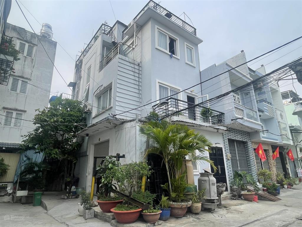 Nhà góc 2 mặt tiền  hẻm 8m (oto+ tải)