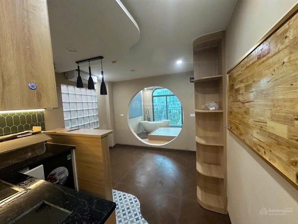 Cần bán gấp nhà ngõ 199 hồ tùng mậu  thang máy  ô tô tránh 50m2*9t giá 14.x tỷ