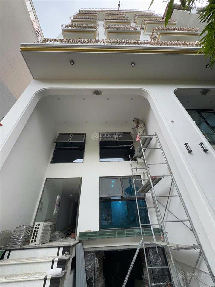 Cần bán gấp nhà ngõ 199 hồ tùng mậu  thang máy  ô tô tránh 50m2*9t giá 14.x tỷ