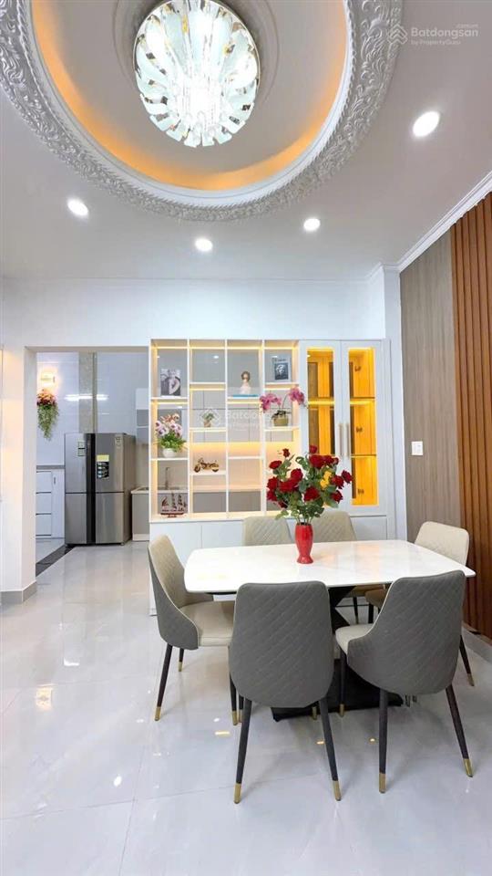 Bán nhà shr đường số htp nhà bè,dt 8x12.xd 1 trệt 3 lầu,4pn wc full nt,hỗ trợ bank giá 8 ty596 tr