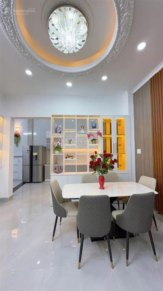 Bán nhà shr đường số htp nhà bè,dt 8x12.xd 1 trệt 3 lầu,4pn wc full nt,hỗ trợ bank giá 8 ty596 tr