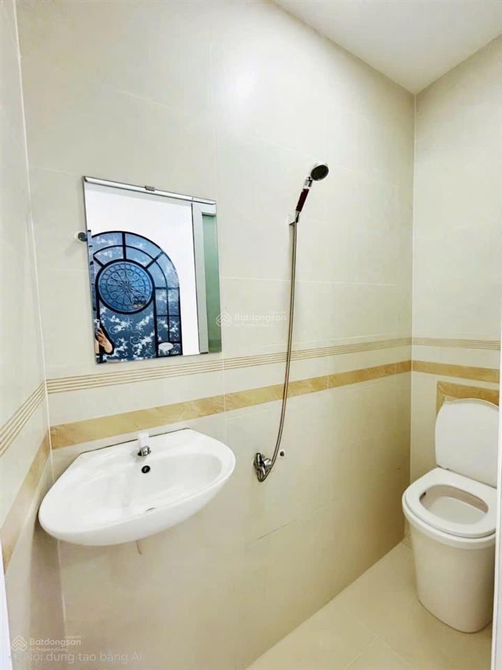 Bán nhà shr hẻm 205 htp,tt đông,q7,dt 4.7x9,5 xd trệt 1 lầu tk 3pn 3wc hỗ trợ bank 0965 004 ***