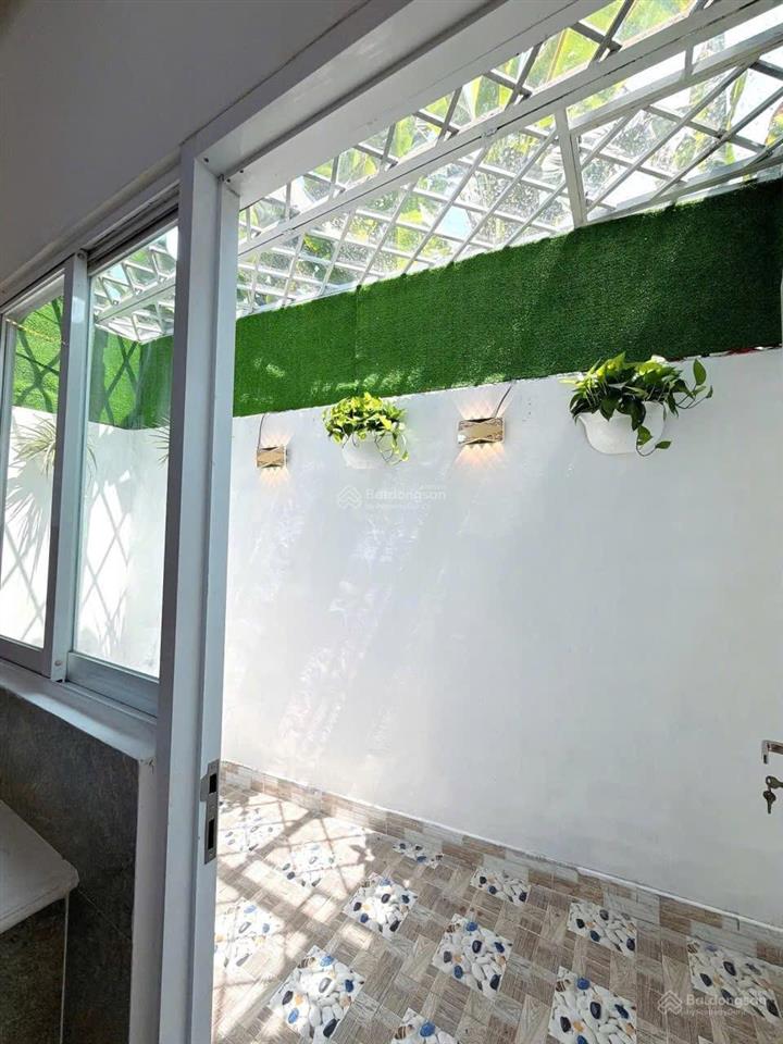 Bán nhà shr hẻm lon 1806 huỳnh tấn phát,nhà bè.xd 1 trệt 3 lầu,5pn 5wc full nt. 0965 004 *** mr huy