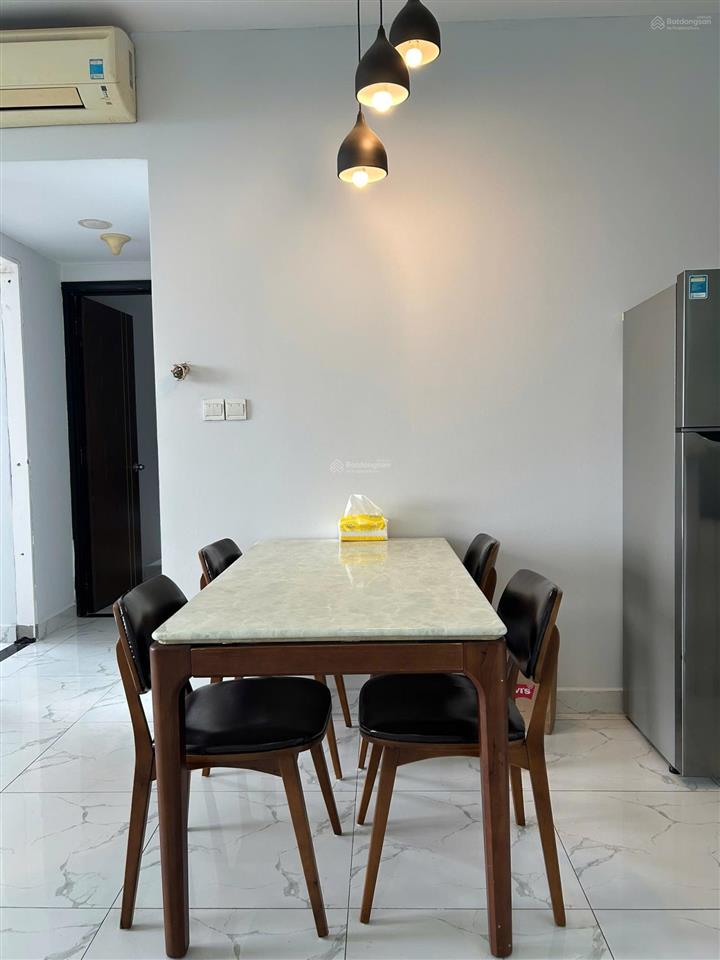 Cho thuê căn hộ la casa dt 92m2 tk 2 pn 2 wc, full nt tầng cao view thoáng giá 13,5 tr/tháng