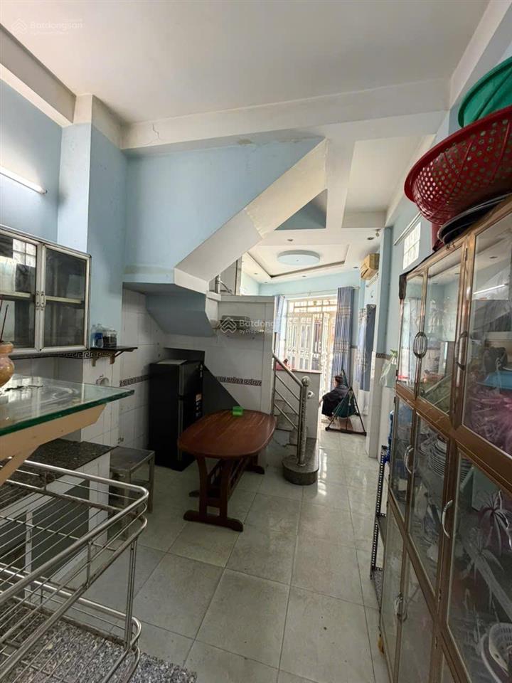 Gía  5,1 tỷ  48m2 đường trương phước phan, bình trị đông