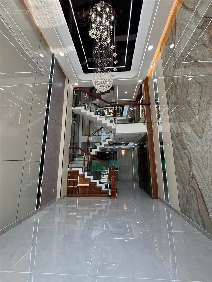 Gía 7.6 tỷ nhà 50m2 vị trí đẹp khu mã lò bình trị đông