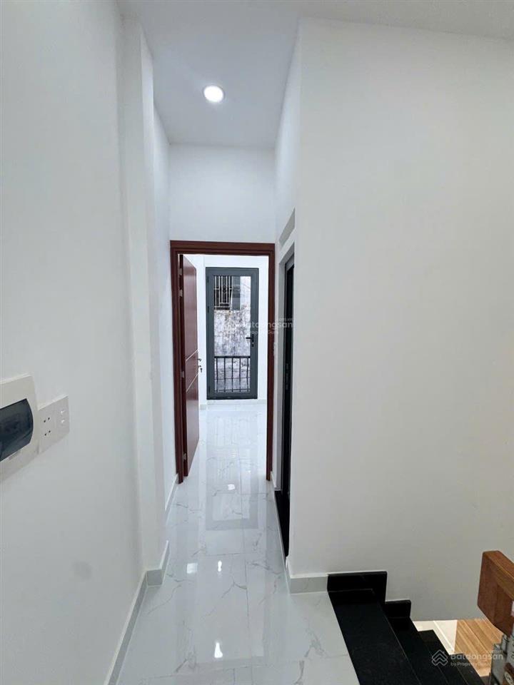 Chỉ 3.05 tỷ  dtsd 40m2  3 x 7  ngay trương phước phan  chiên lược.
