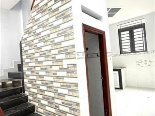 Chỉ 3.98 tỷ tl  + diện tích  44m2 4 x 11  át ngã tư 4 xã  trục hương lộ 2