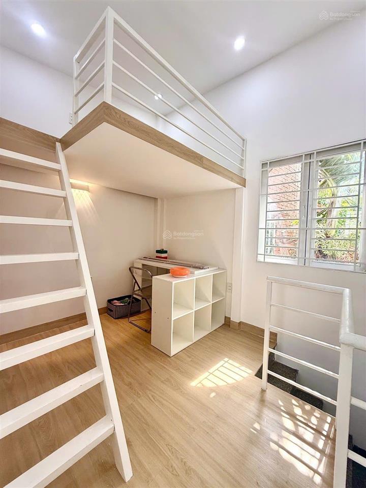 Chỉ 2,950 tỷ tl. kế bên quận 3  quận 10  20m²  ngang đẹp 3,5m x dài 6m