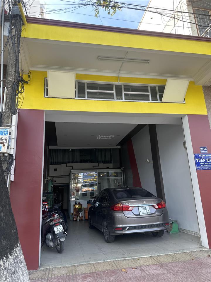 Bán nhà hai mặt đường vừa ở vừa kinh dianh hoặc cho thuê
