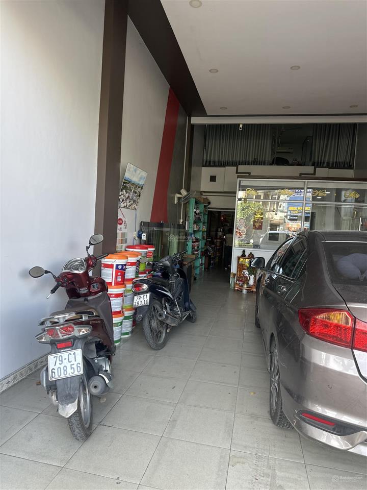 Bán nhà hai mặt đường vừa ở vừa kinh dianh hoặc cho thuê