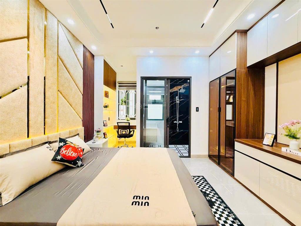 Bán nhà mặt tiền hùng vương  nguyễn chí thanh phường 9 quận 5, dt 3.8x16m, 4 lầu, giá 18.6 tỷ