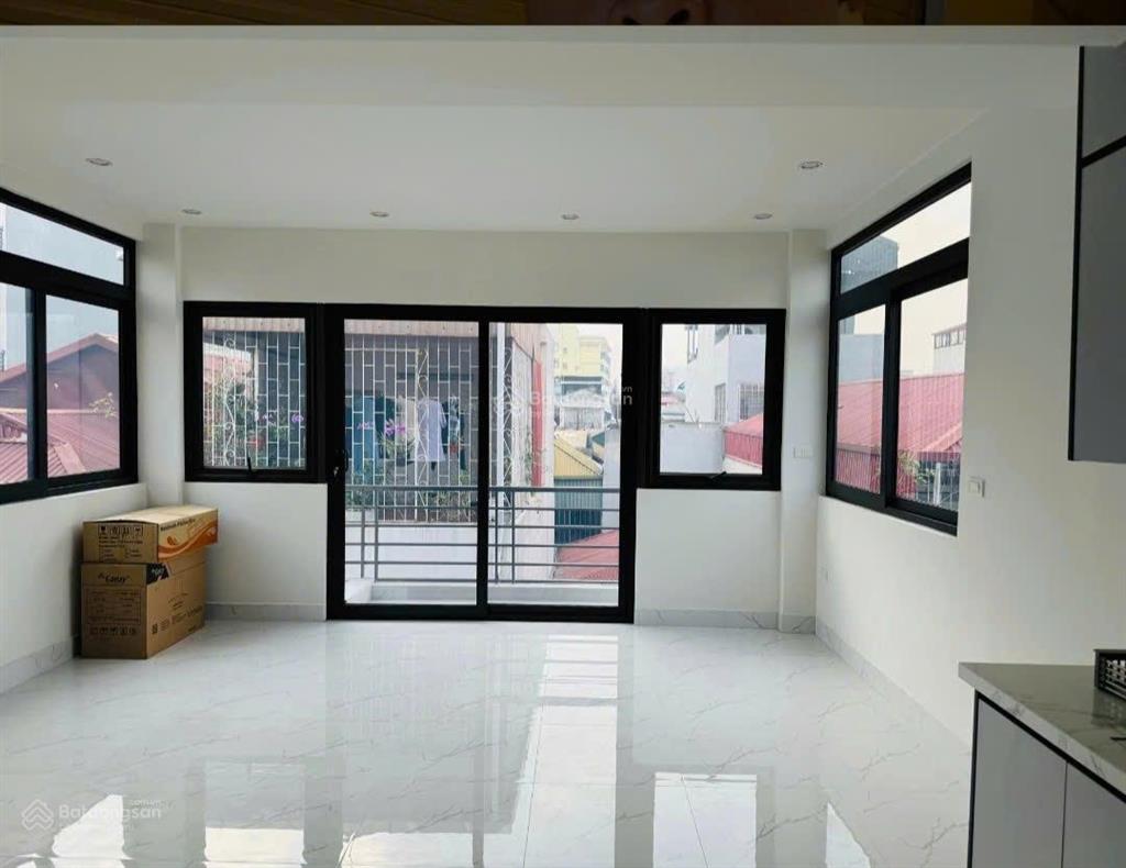 Bán nhà đường giải phóng, dt 82 m2, 8 tầng, sau mở đường mới cực đẹp!