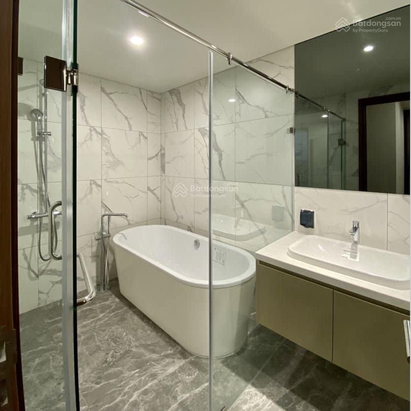Bán căn hộ chung cư đẹp 150m2 tại đê la thành, giá thỏa thuận, 3pn, 3wc