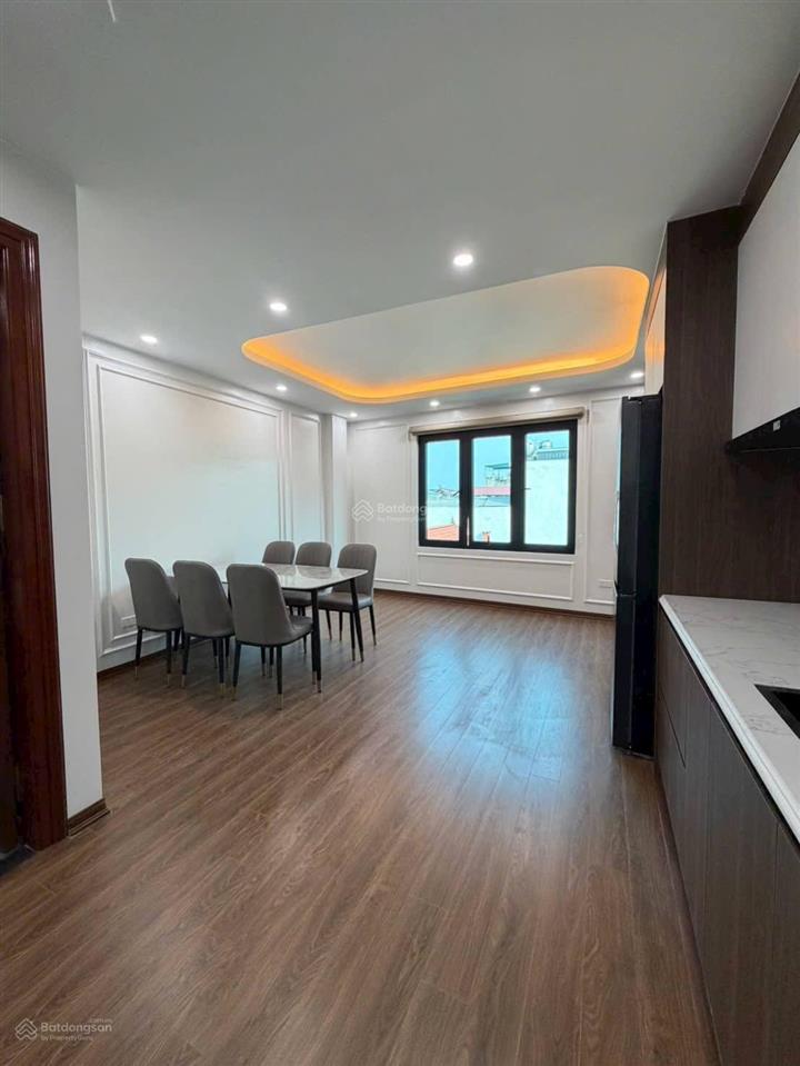 Toà 8 tầng mặt phố văn chương  ô tô tránh vỉa hè 3m  dt 52/84m  giá 21 tỷ