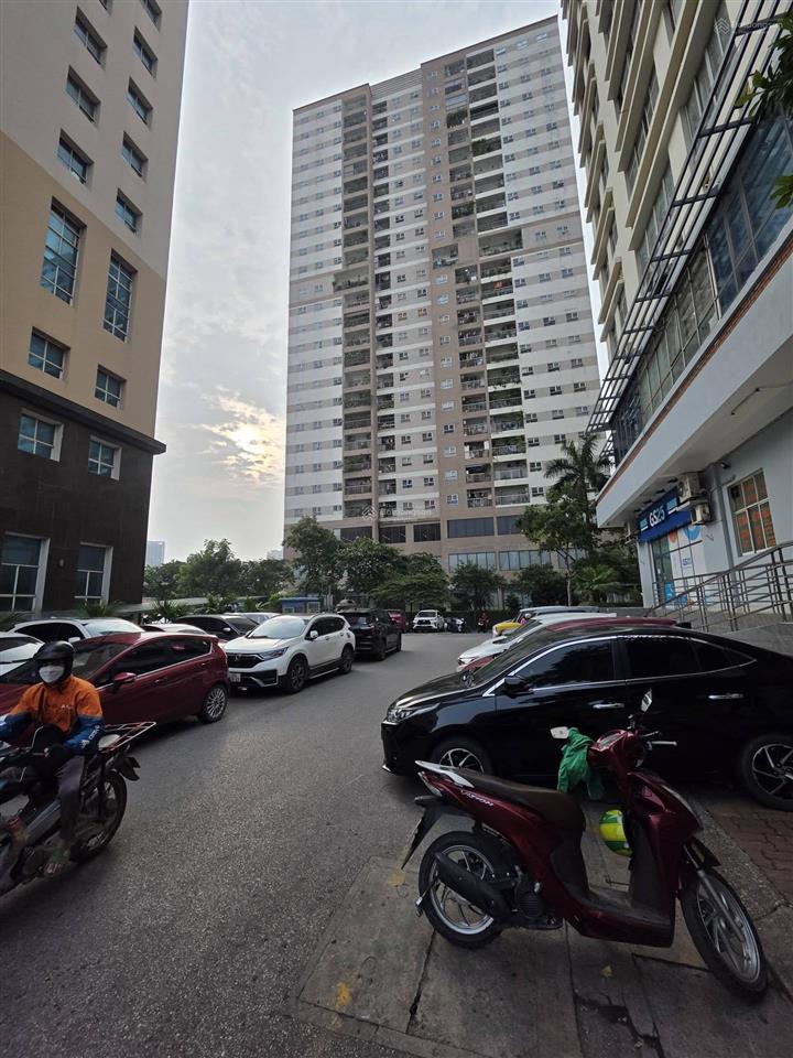 Chính chủ cần bán rẻ căn chung cư licogi 13, 164 khuất duy tiến, 90m2, 2pn, cho thuê, vp, ở tốt