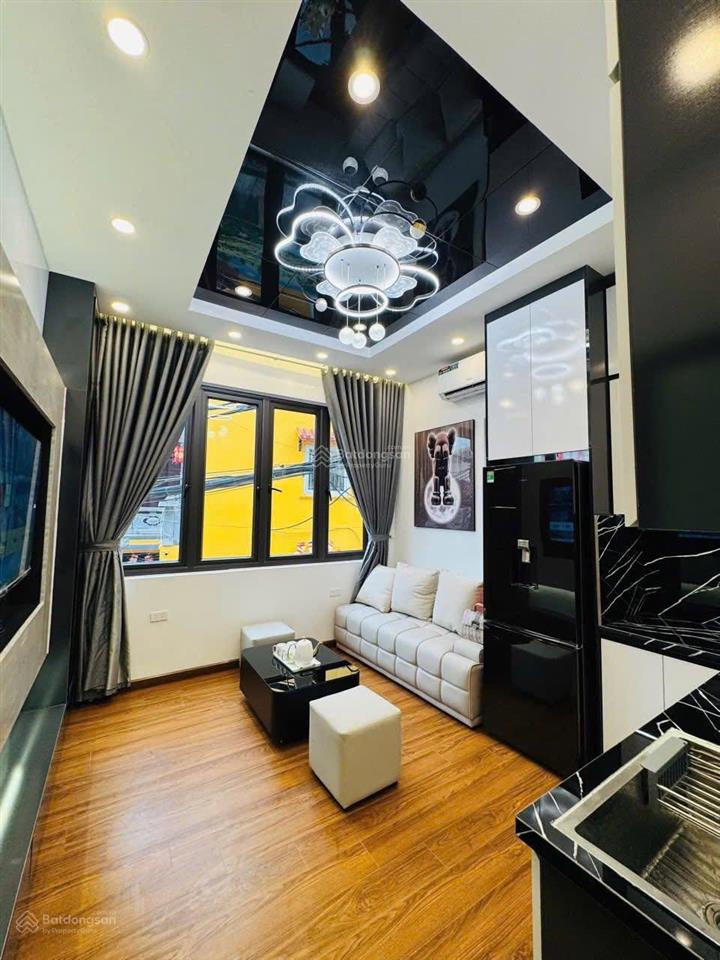 Sốc giảm 1 tỷ còn 7,5 tỷ  mp lô góc giáp nhị  ô tô tránh  kd sầm uất