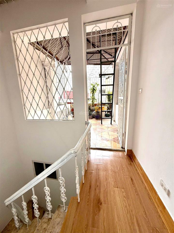 Nhà 2 tầng võ chí công 32m2  nở hậu  giá nhỉnh 6 tỷ